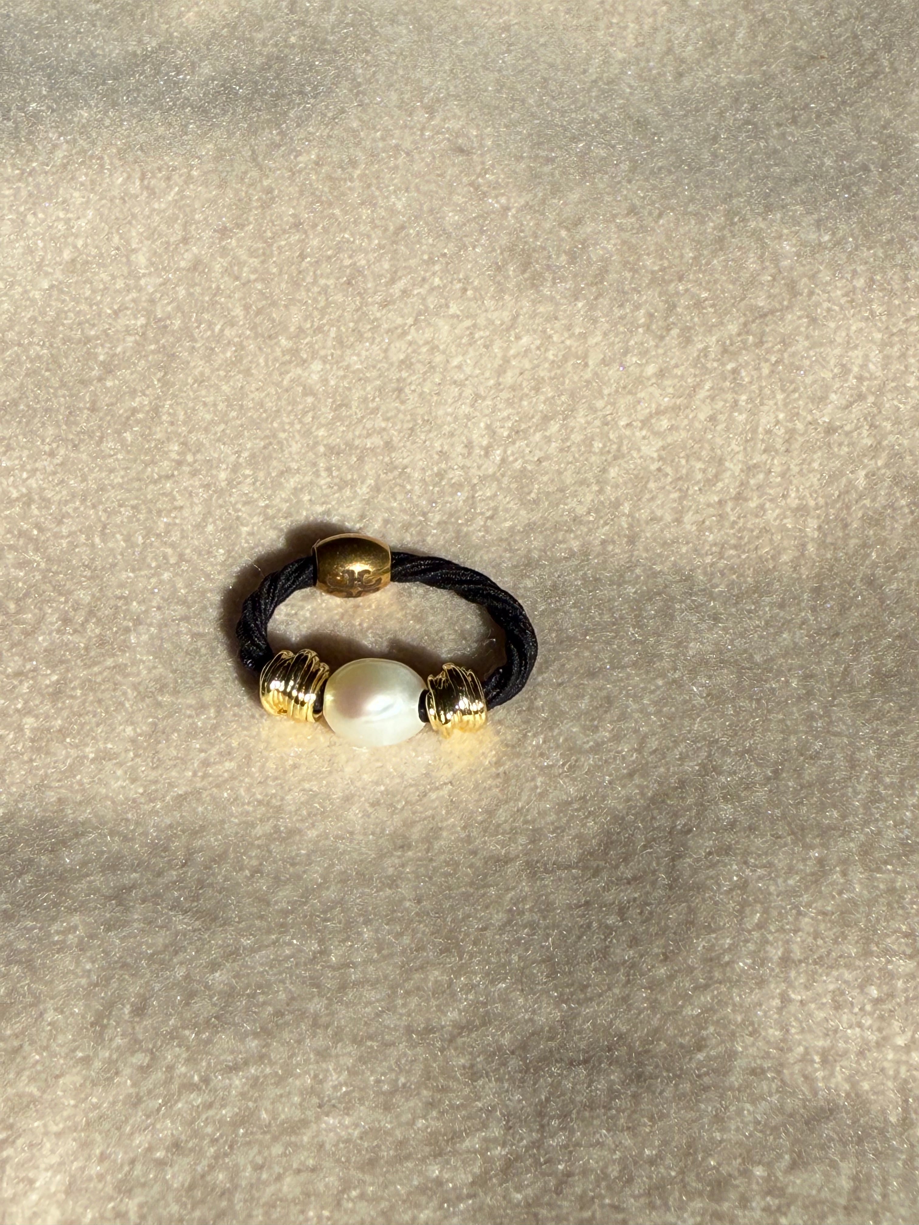 Holiday Special: Lil' Venus Ringlet