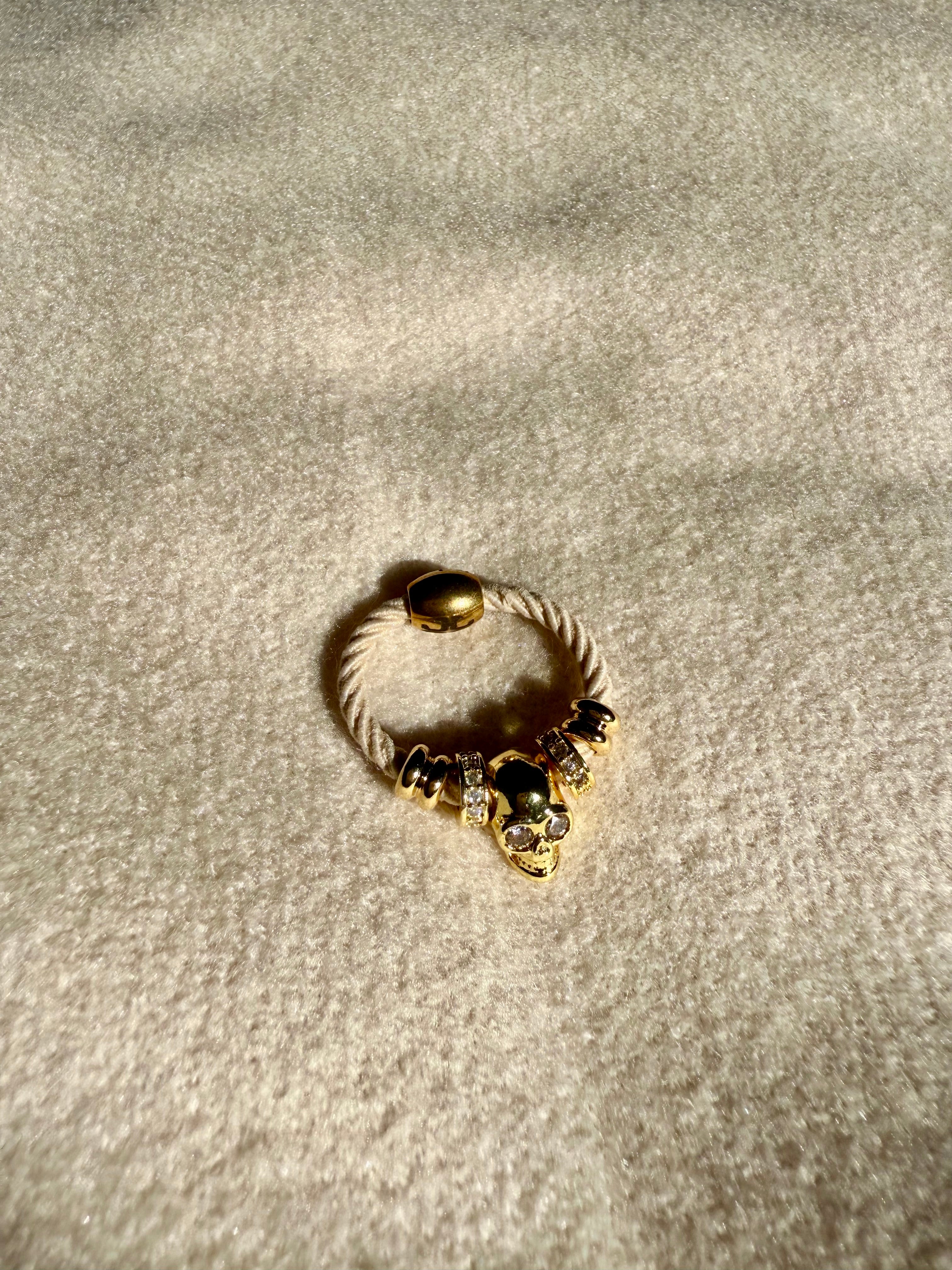 Holiday Special: Momento Mori Ringlet