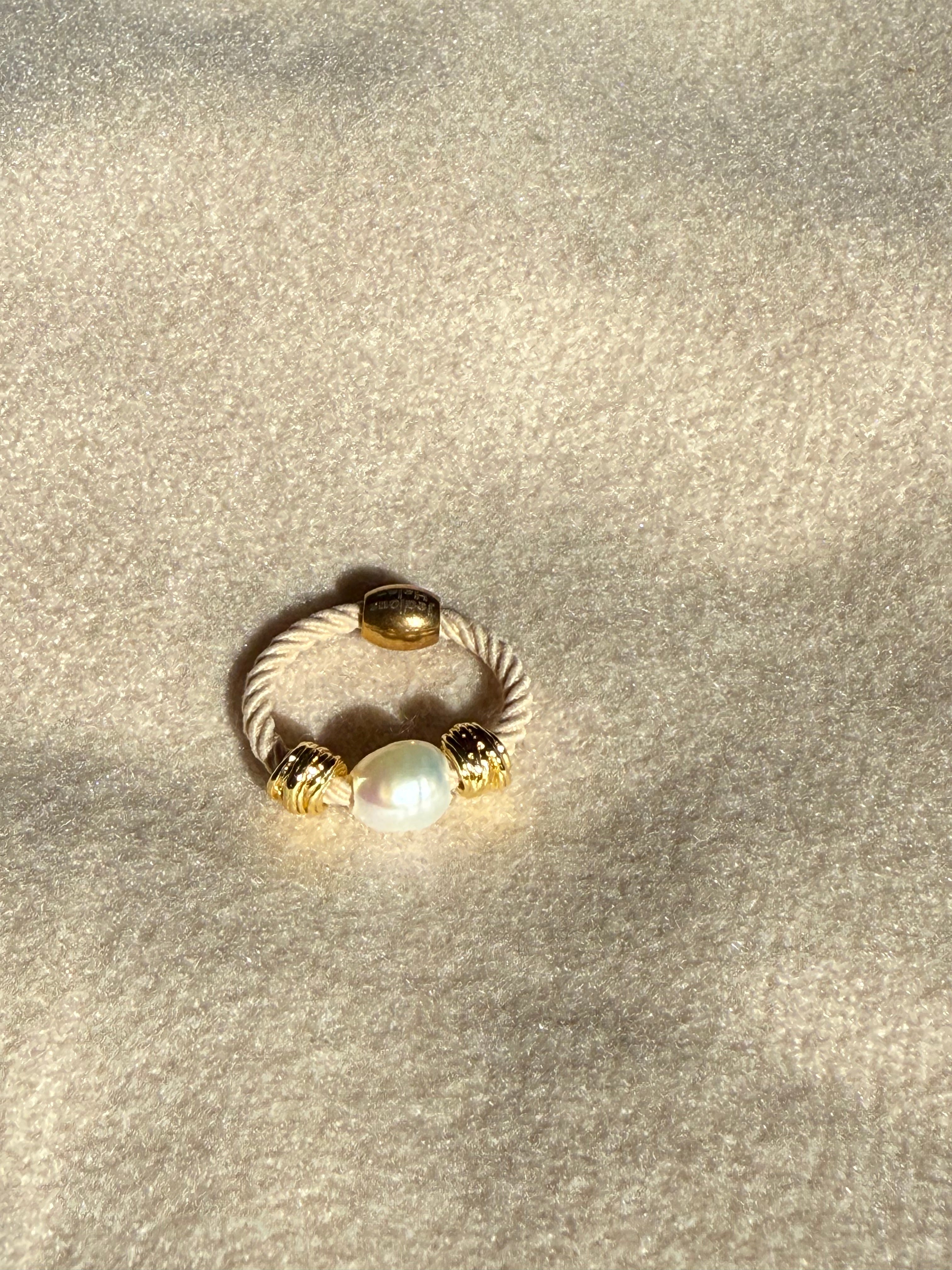 Holiday Special: Lil' Venus Ringlet